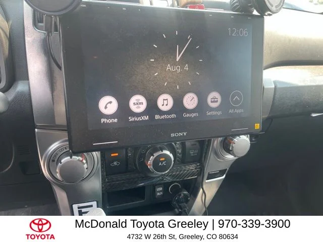 Used 2016 White Toyota SR5 image 10