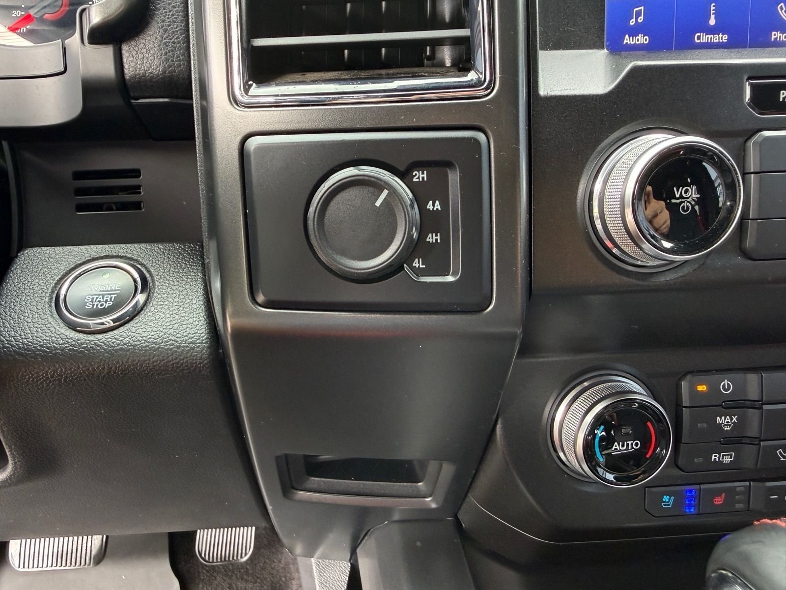 Used 2020 Magma Red Ford Lariat image 20