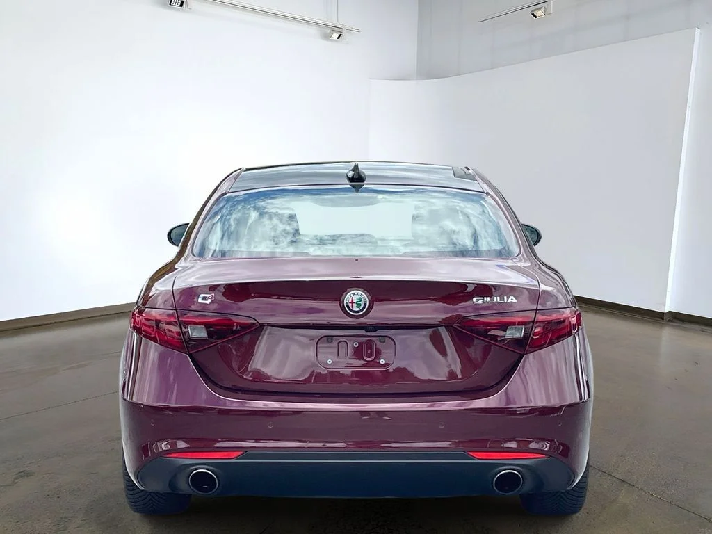 Used 2017 Red Metallic Alfa Romeo Base image 5