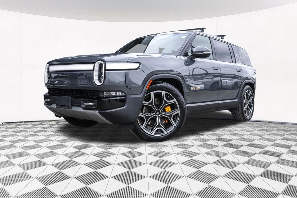Used 2022  Rivian Launch Edition image 2