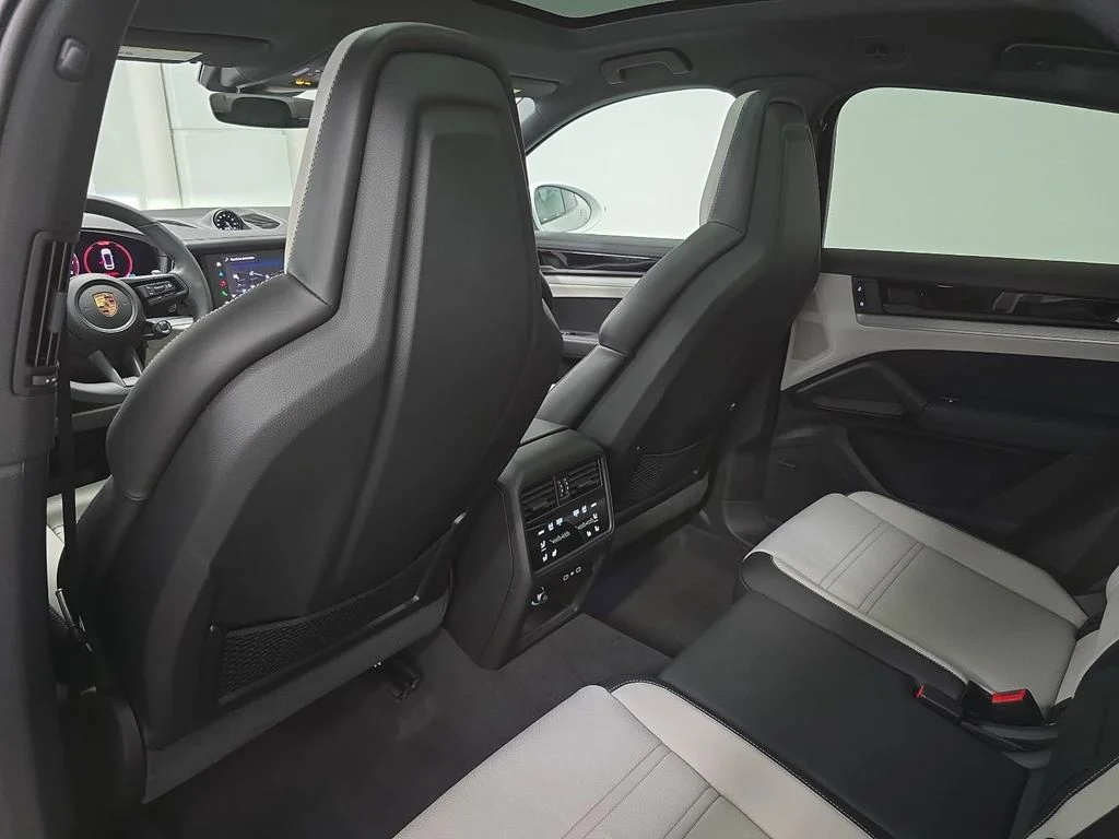 2026 Porsche Cayenne Coup Base - Photo 28