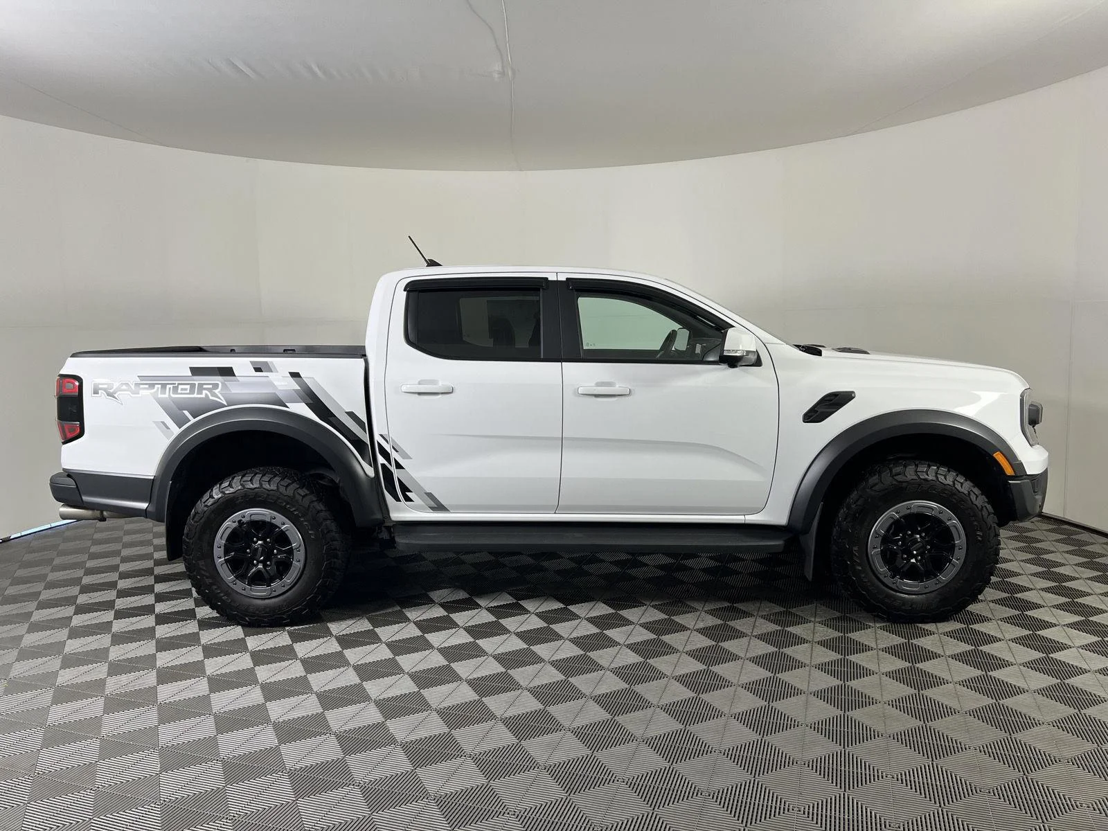 Used 2025 Oxford White Ford Raptor image 2