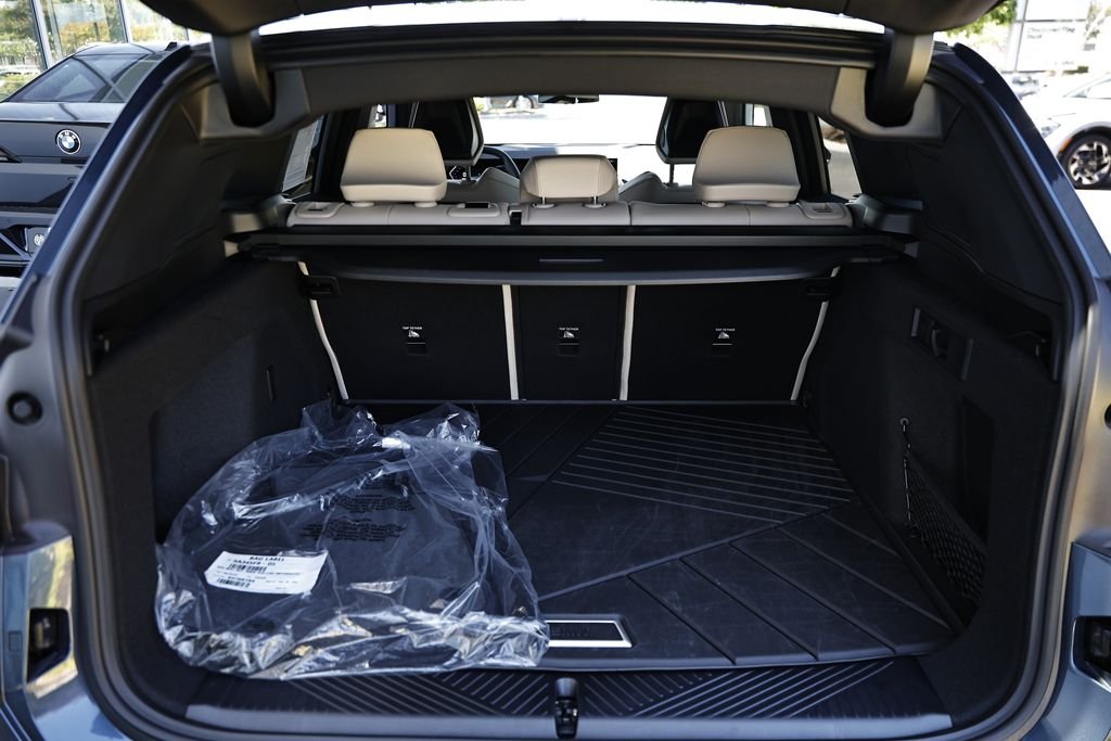 2025 BMW X3 30 - Photo 28