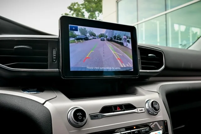 2023 Ford Explorer XLT - Photo 38