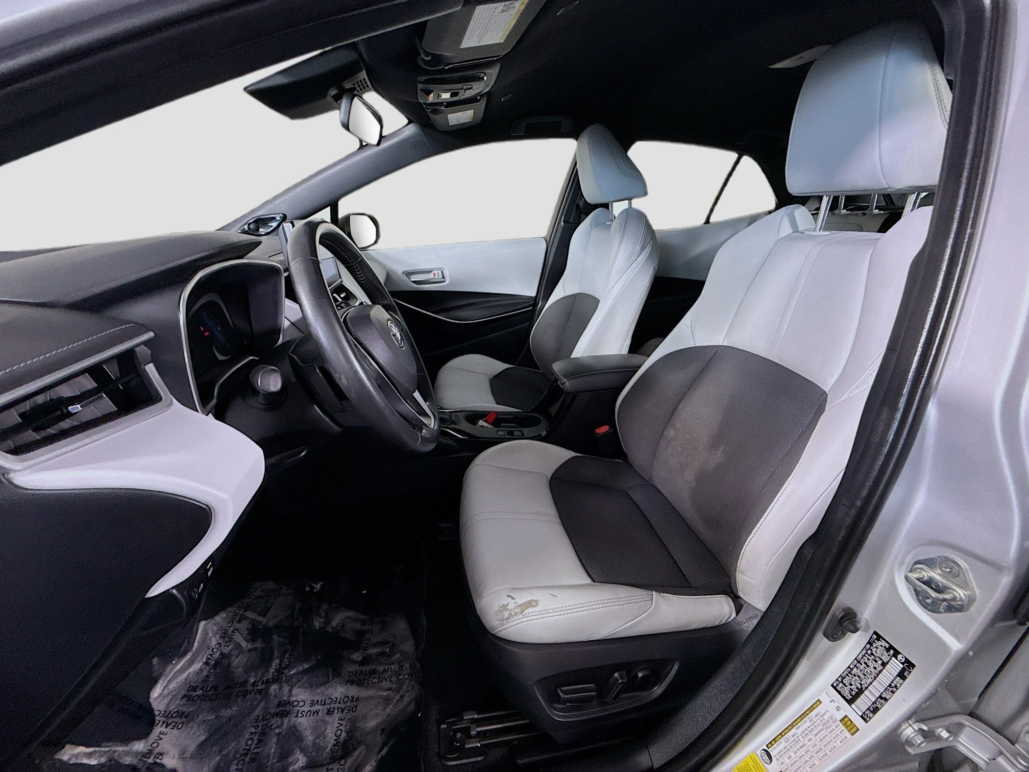 Used 2023 Classic Silver Metallic Toyota XSE image 18