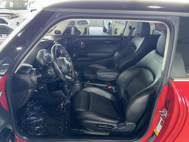 Used 2020 Chili Red MINI Signature image 16