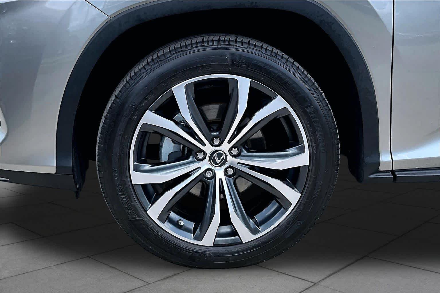 Certified Used 2020 Atomic Silver Lexus  image 11