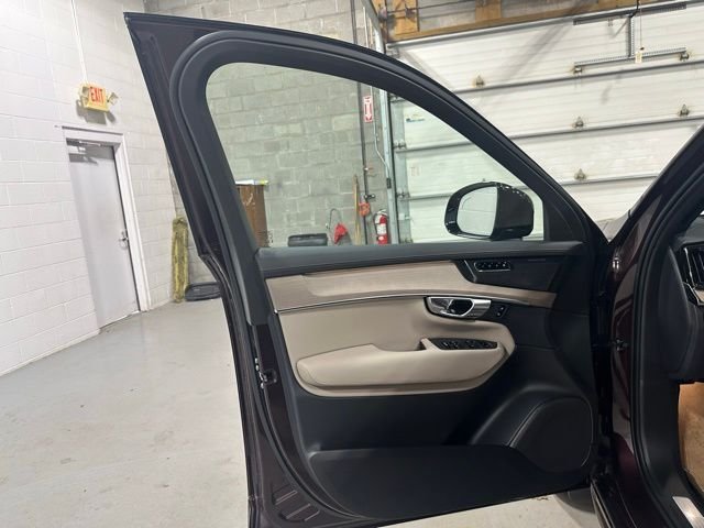 New 2026 Red Volvo T8 Ultra image 11