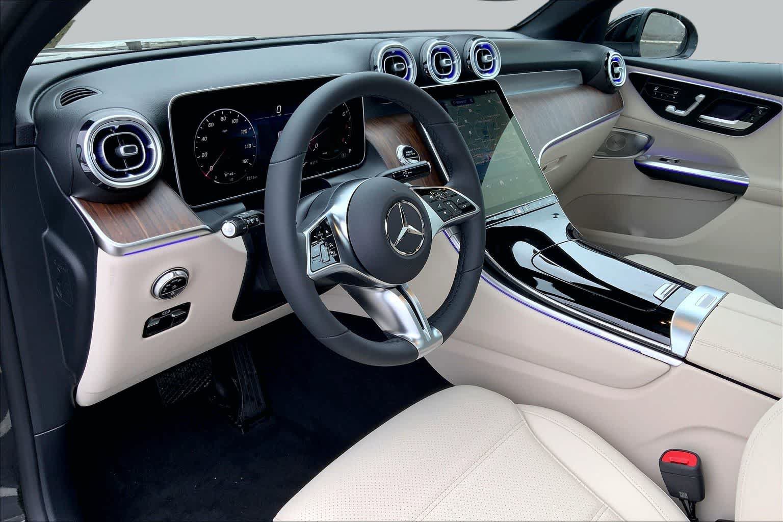 New 2026 Black Mercedes-Benz GLC 300 image 9