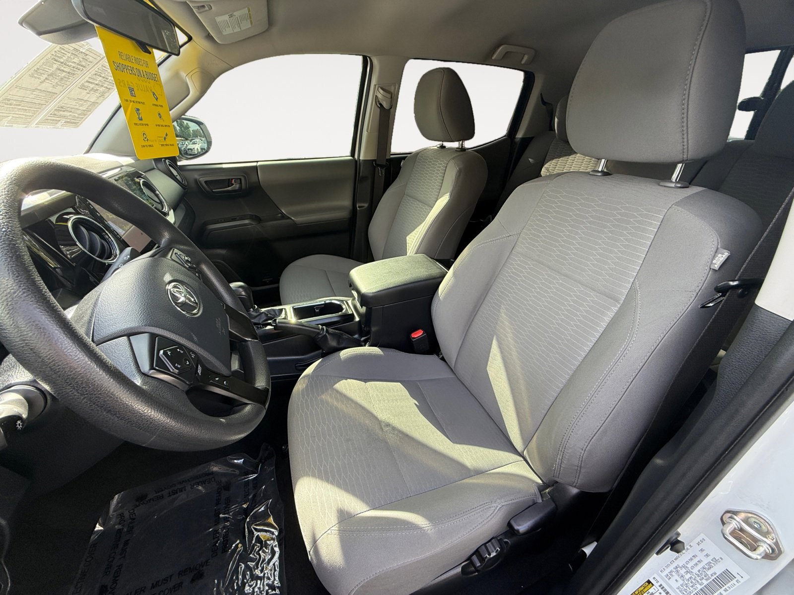Used 2018 Super White Toyota SR image 10