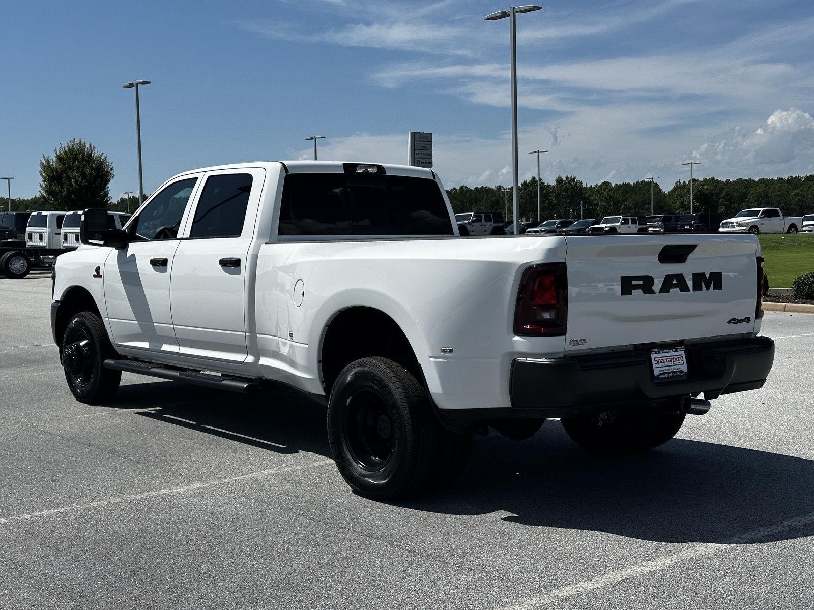 New 2026 Bright White Clear-Coat Exterior Paint RAM Tradesman image 6