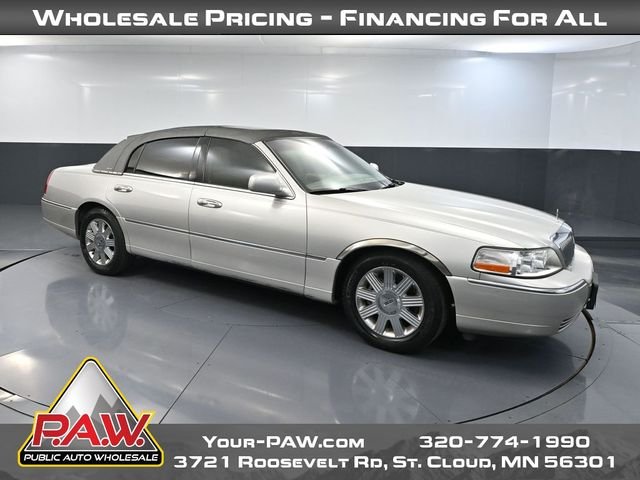 2004 Lincoln Town Car Ultimate