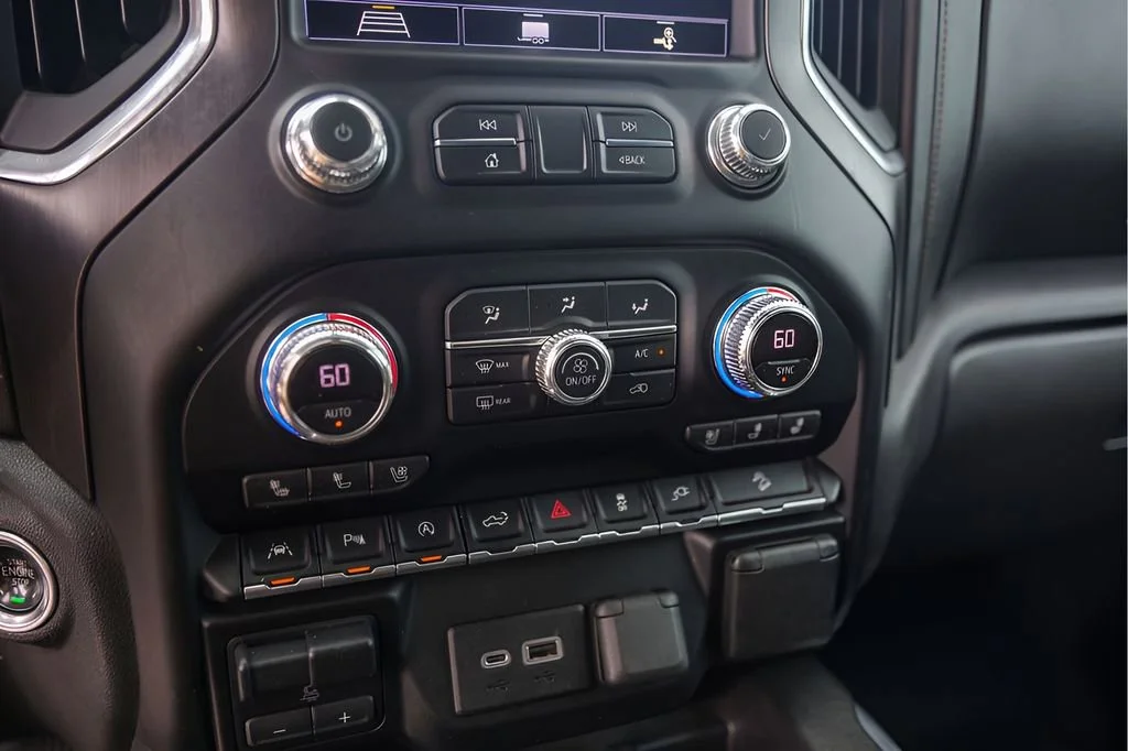 Used 2020 ONYX BLACK GMC AT4 image 22