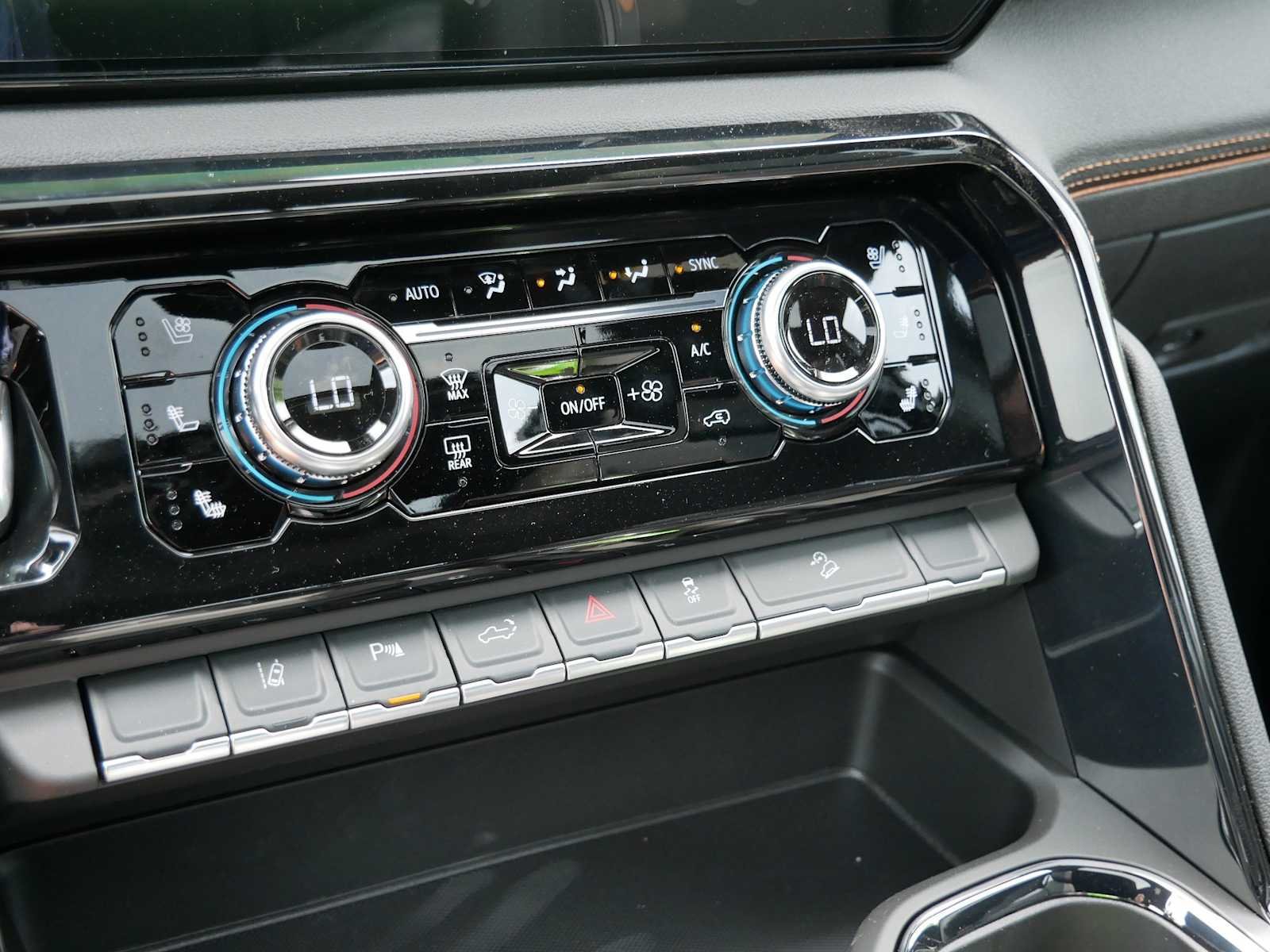 2026 GMC Sierra 2500HD AT4 - Photo 20