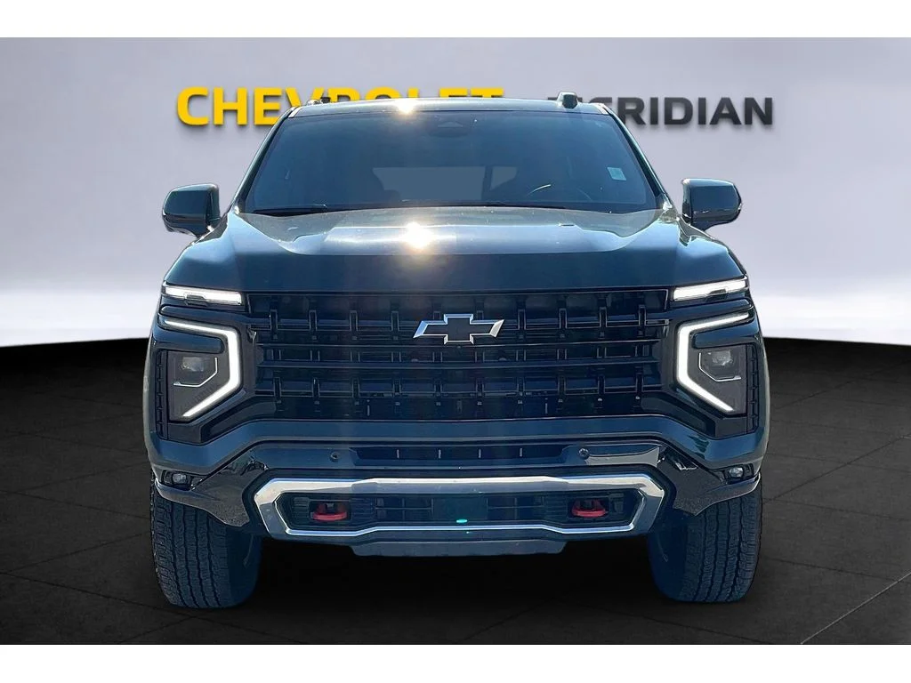 Used 2025 Cypress Gray Chevrolet Z71 image 3