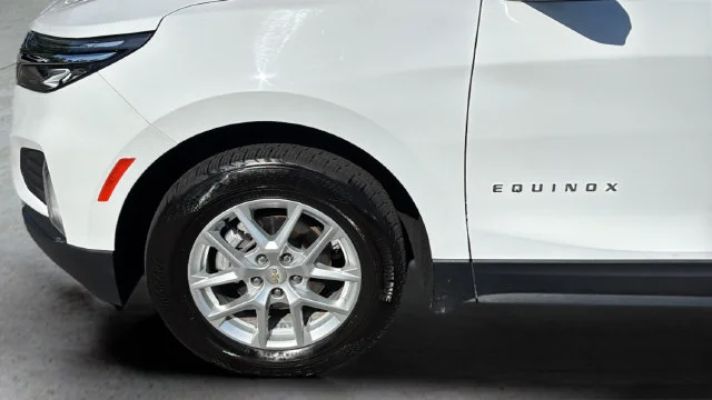 Used 2024 White Chevrolet LT image 36