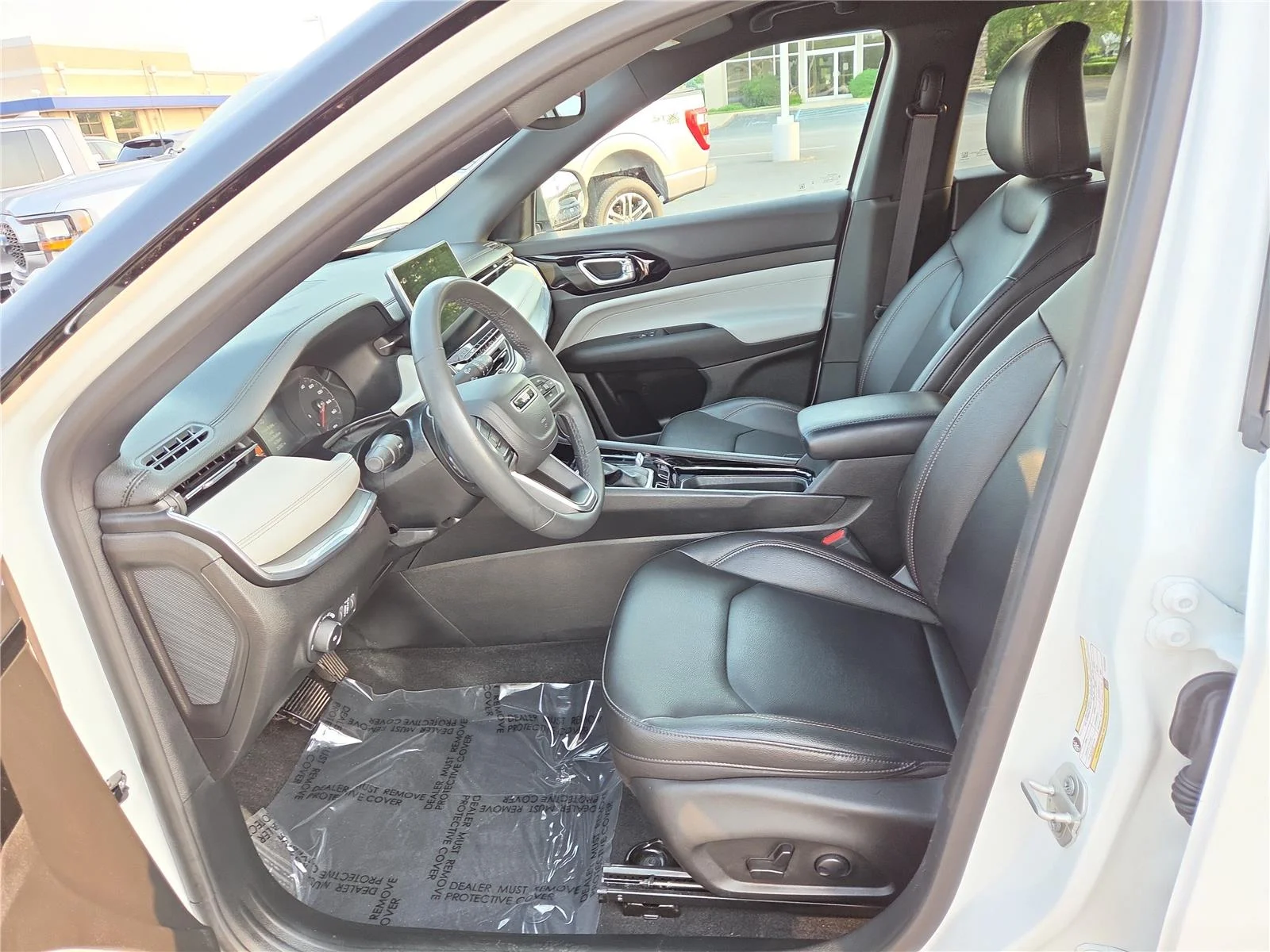 Used 2024 Bright White Clearcoat Jeep Limited image 19