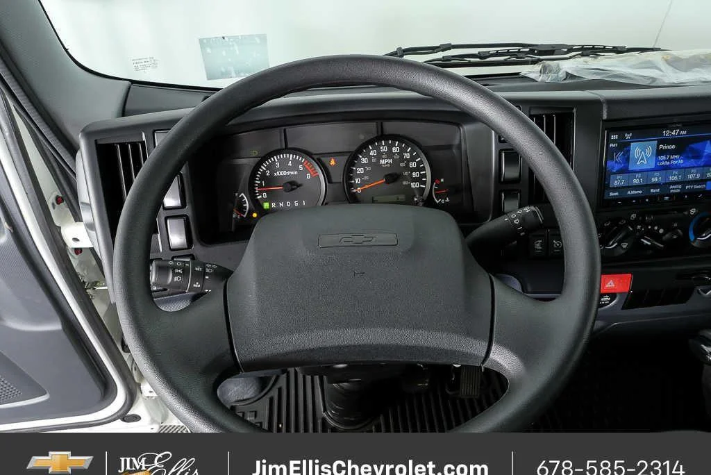 New 2025 Arc White Chevrolet NA image 8