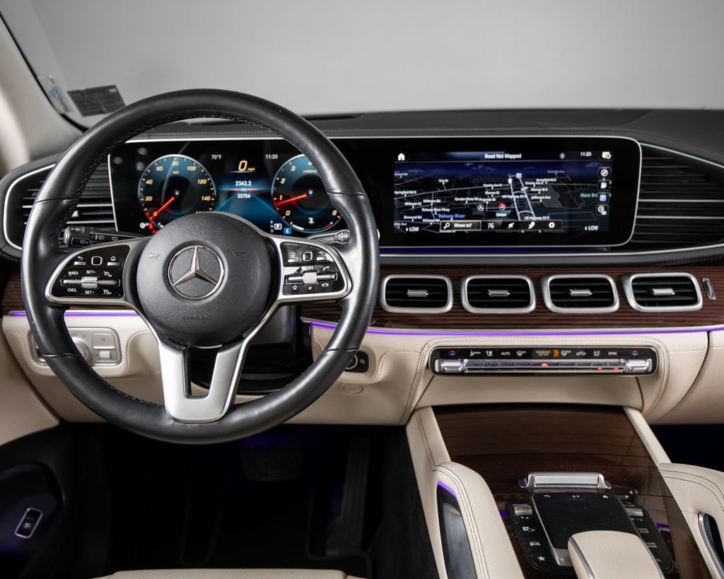 Certified Used 2022  Mercedes-Benz GLE 350 image 8