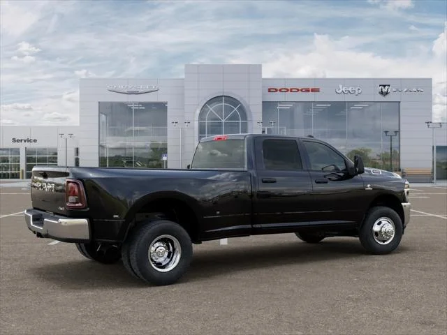 New 2026 Diamond Black Crystal Pearl-Coat Exterior Paint RAM Tradesman image 30
