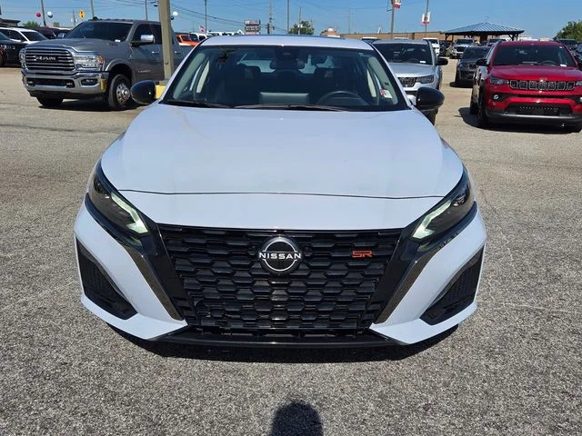 Used 2024 Gray Nissan 2.0 SR image 2