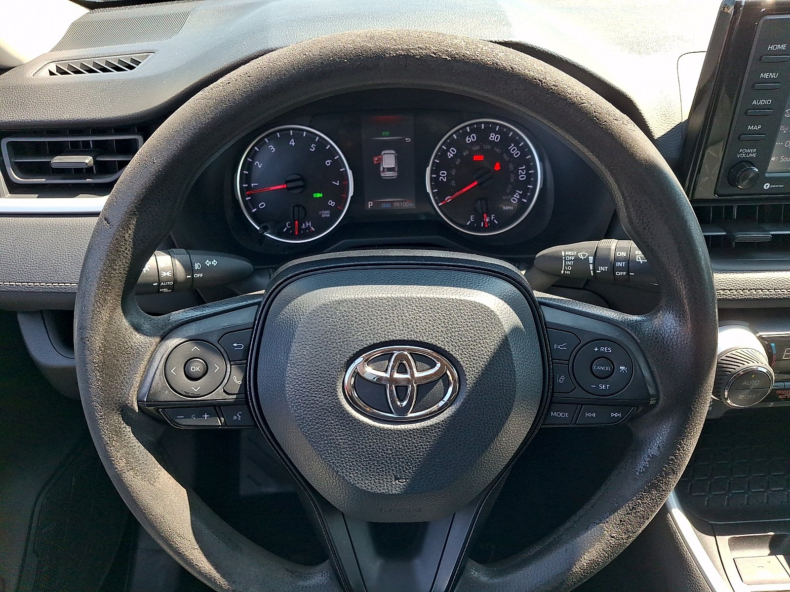 Used 2021 Midnight Black Metallic - 218 Toyota XLE image 18
