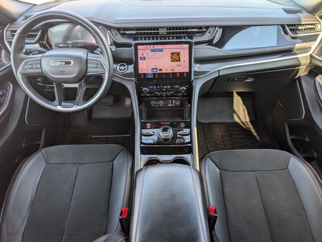Used 2022 White Jeep Trailhawk image 5