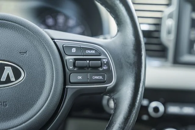 Used 2018 Blue Kia EX image 28