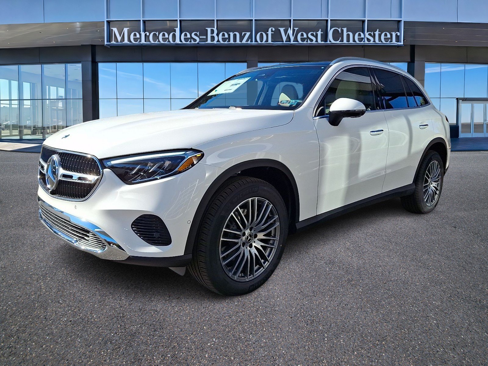 New 2027 Polar White Mercedes-Benz GLC 300 image 24