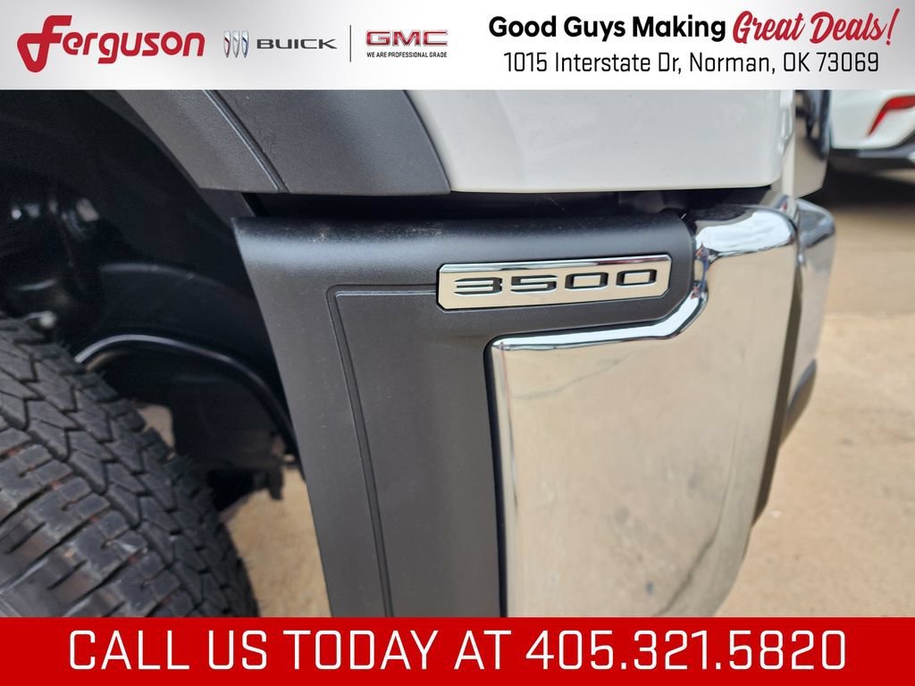 2026 GMC Sierra 3500HD Pro - Photo 12