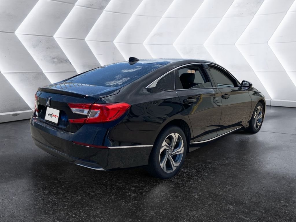 Used 2019  Honda EX-L image 4
