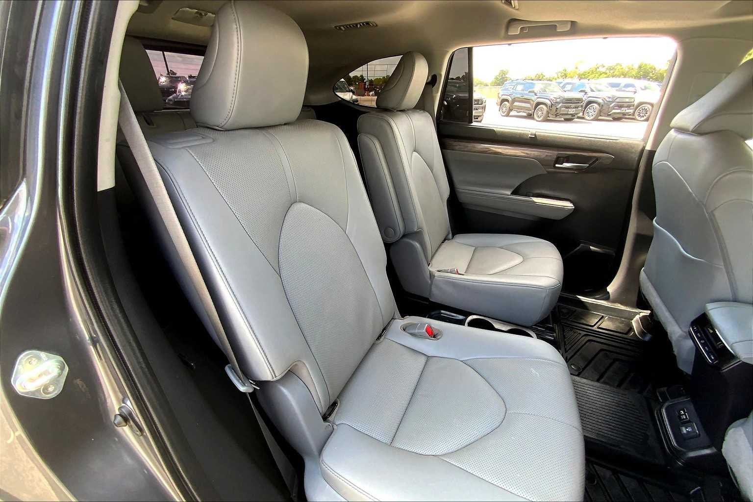 Used 2020 Magnetic Gray Metallic Toyota Limited image 19