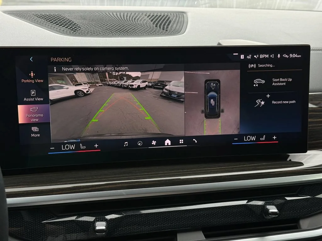 Used 2024  BMW sDrive40i image 31