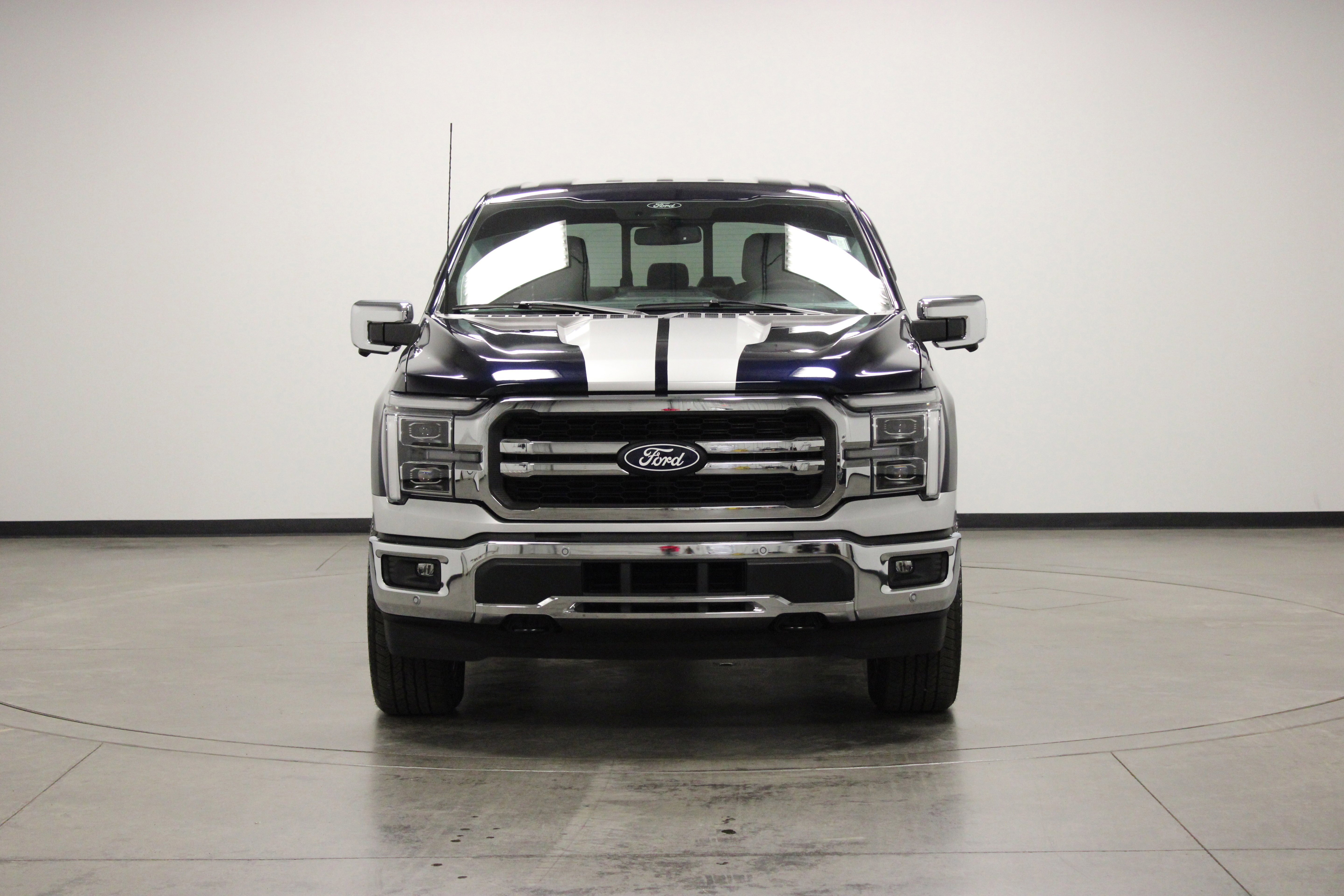Used 2025 Antimatter Blue Metallic Ford LARIAT image 3