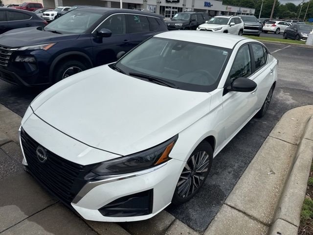 2025 Nissan Altima 2.5 SV's photo