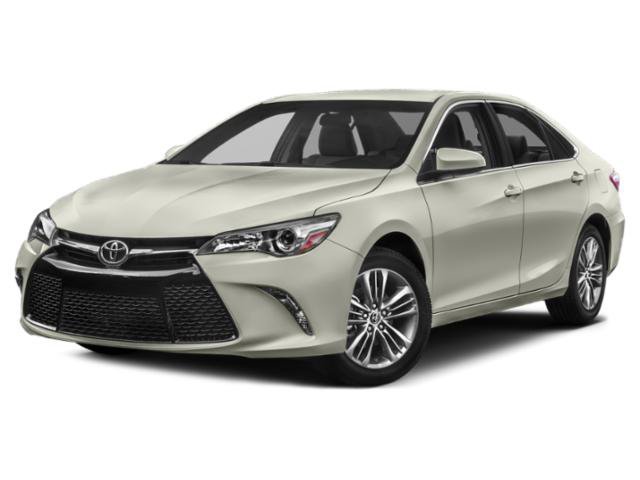 Used 2015  Toyota SE image 1