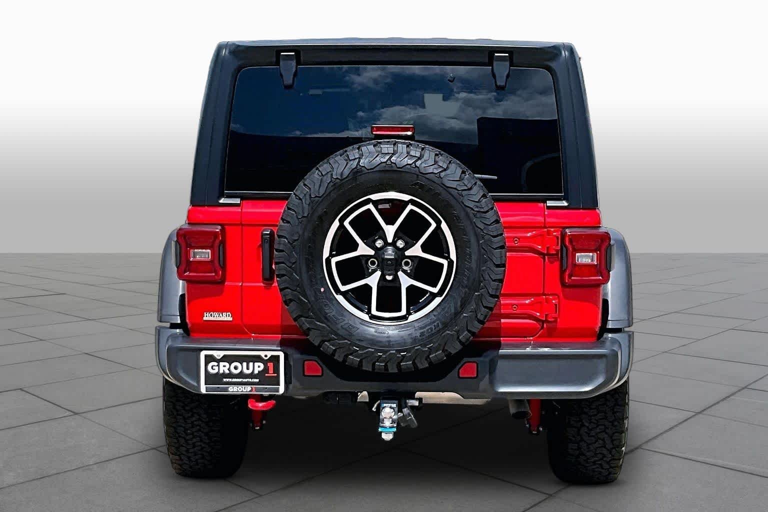 Used 2024 Firecracker Red Clearcoat Jeep Rubicon image 5