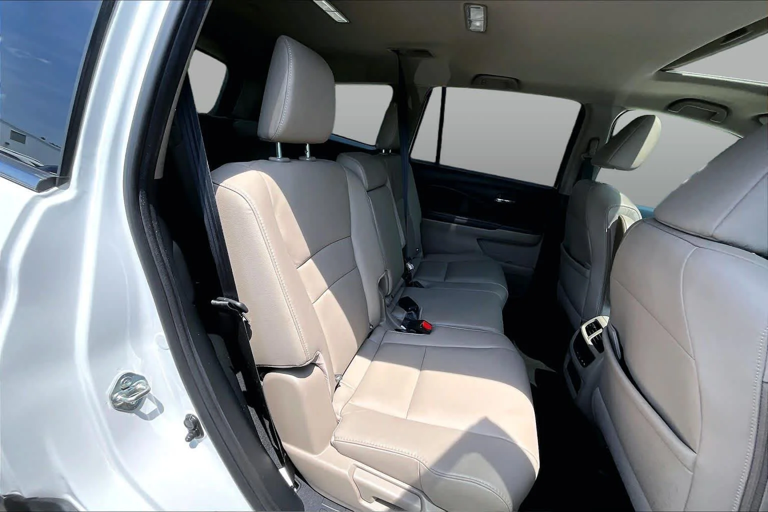 Used 2021 Platinum White Pearl Honda EX-L image 20