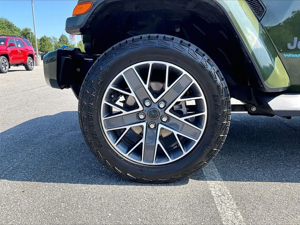 Used 2024 Green Jeep High Altitude 4xe image 7