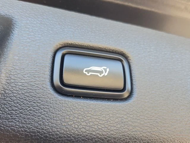 Used 2020 Black Kia EX image 14