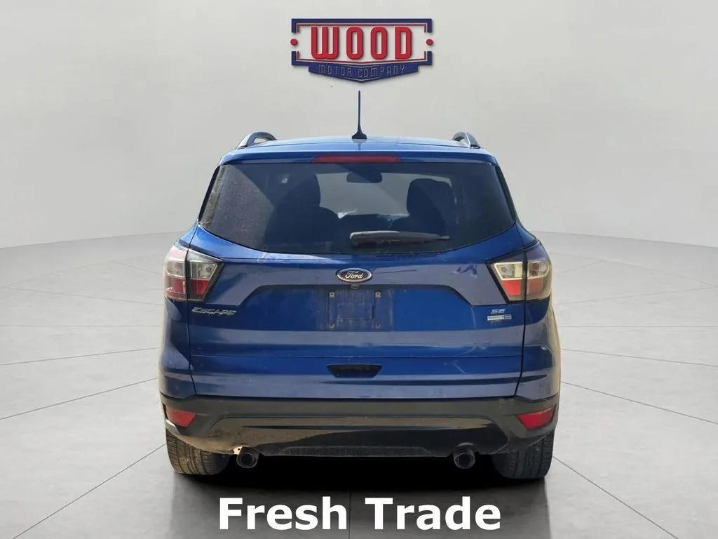 Used 2018 Lightning Blue Metallic Ford SE image 5