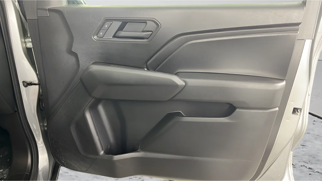 Used 2025 Gray Chevrolet Trail Boss image 21