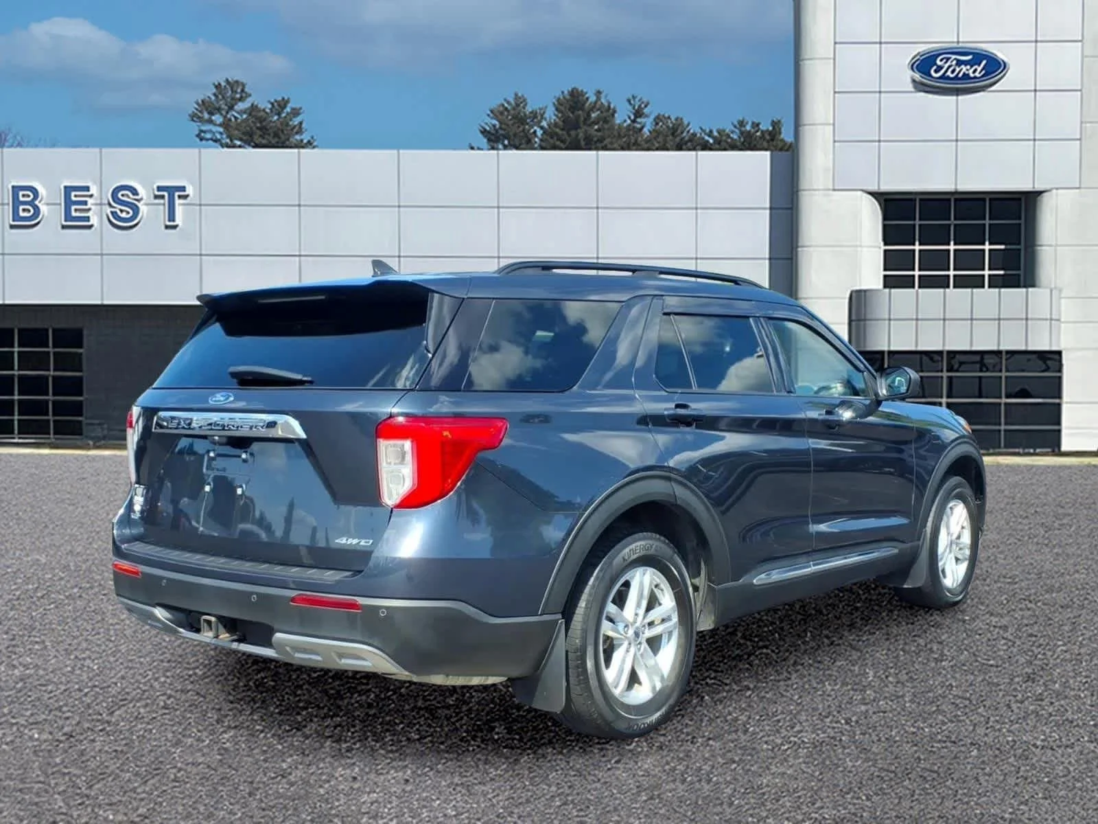 Used 2022 Stone Blue Ford XLT image 8