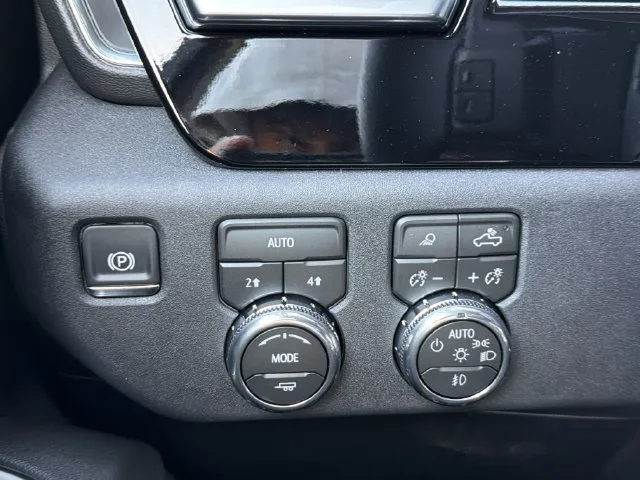 New 2026 Onyx Black GMC SLT image 29
