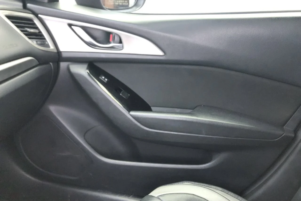 Used 2018 Jet Black Mazda Sport image 12
