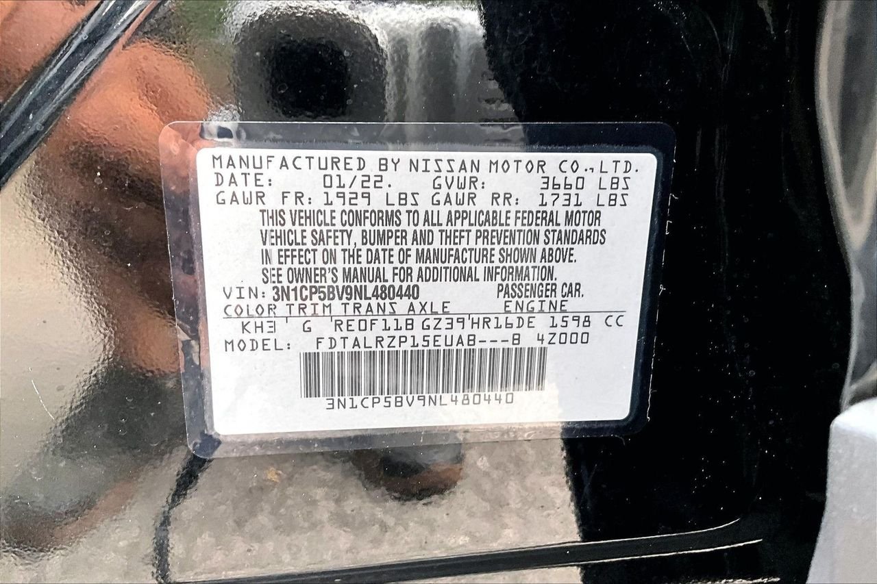 Used 2022 Black Nissan S image 16