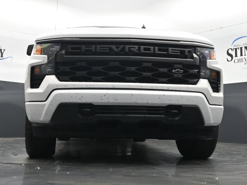 Used 2022 Summit White Chevrolet Custom image 27