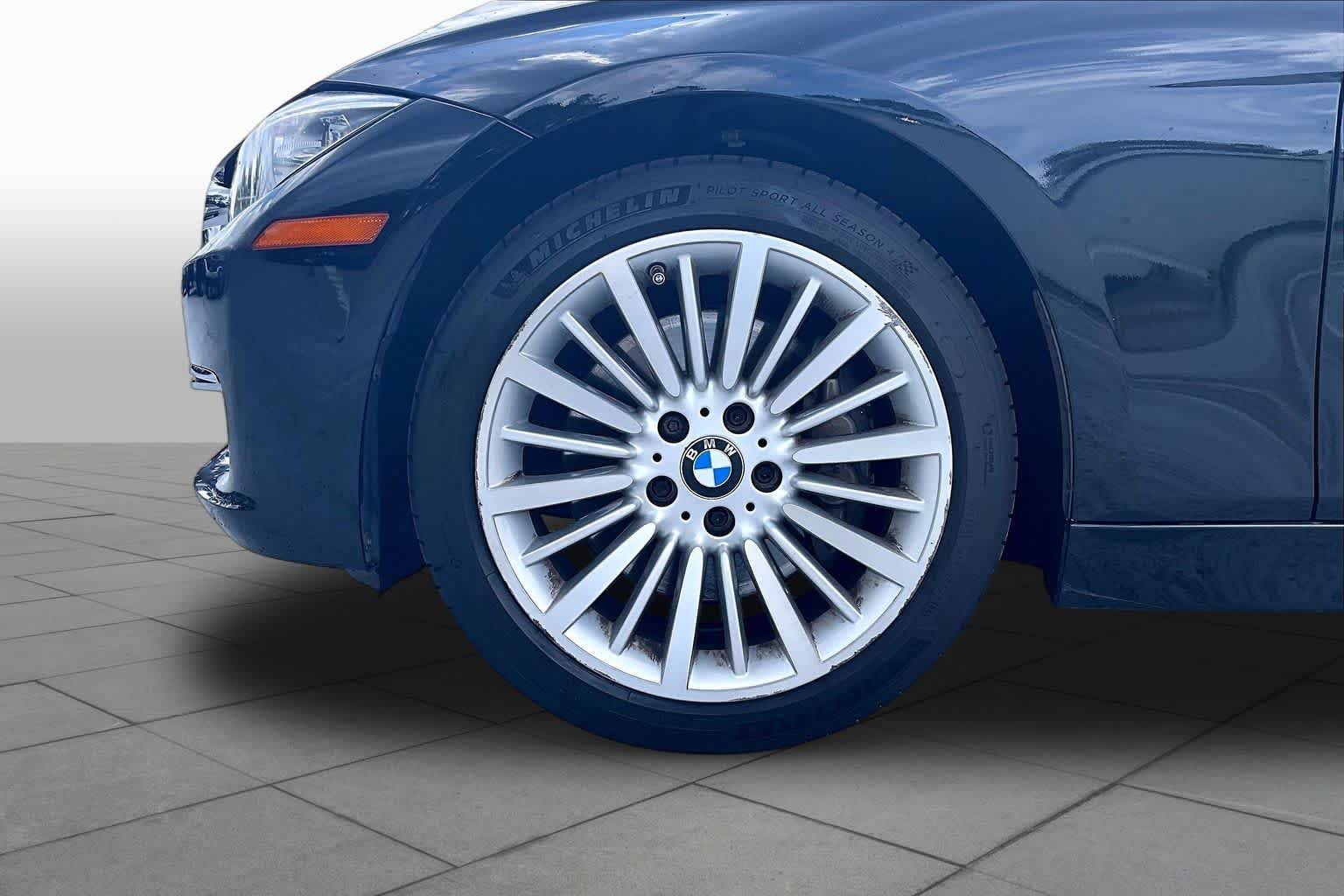 Used 2014 Black Sapphire Metallic BMW 335i image 10