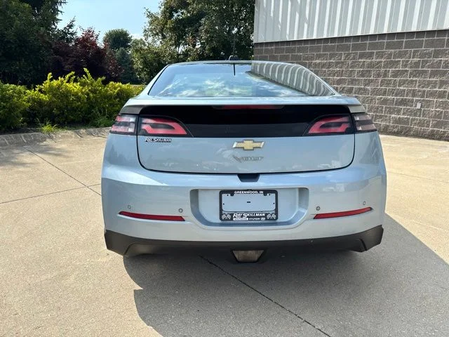 Used 2015 Silver Chevrolet Base image 7