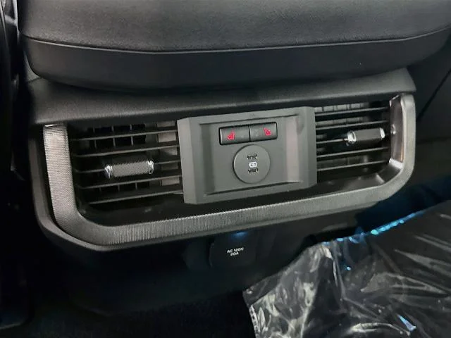 New 2026 Agate Black Metallic Ford Platinum® image 59
